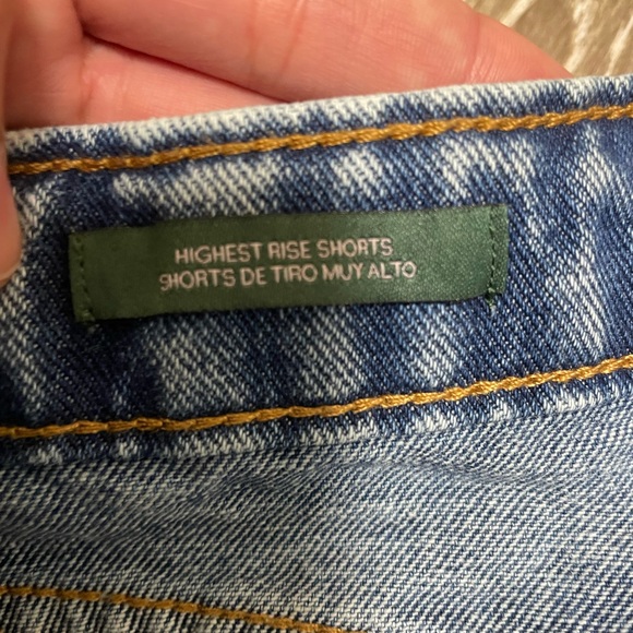 High waisted Jean Shorts - Picture 4 of 4